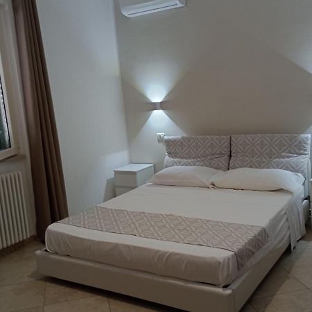 Viola Di Mare Rooms And Parking Термоли Экстерьер фото