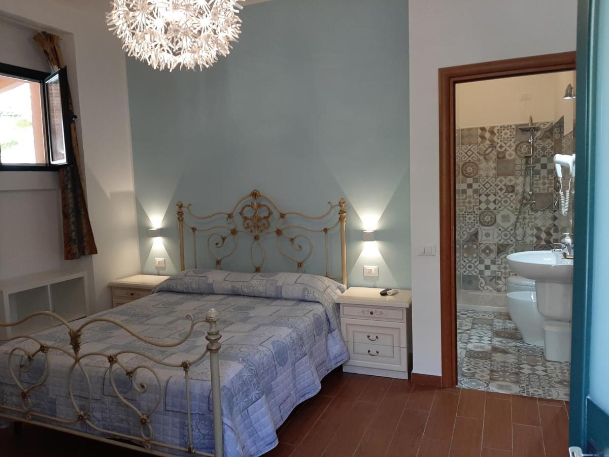 Viola Di Mare Rooms And Parking Термоли Экстерьер фото