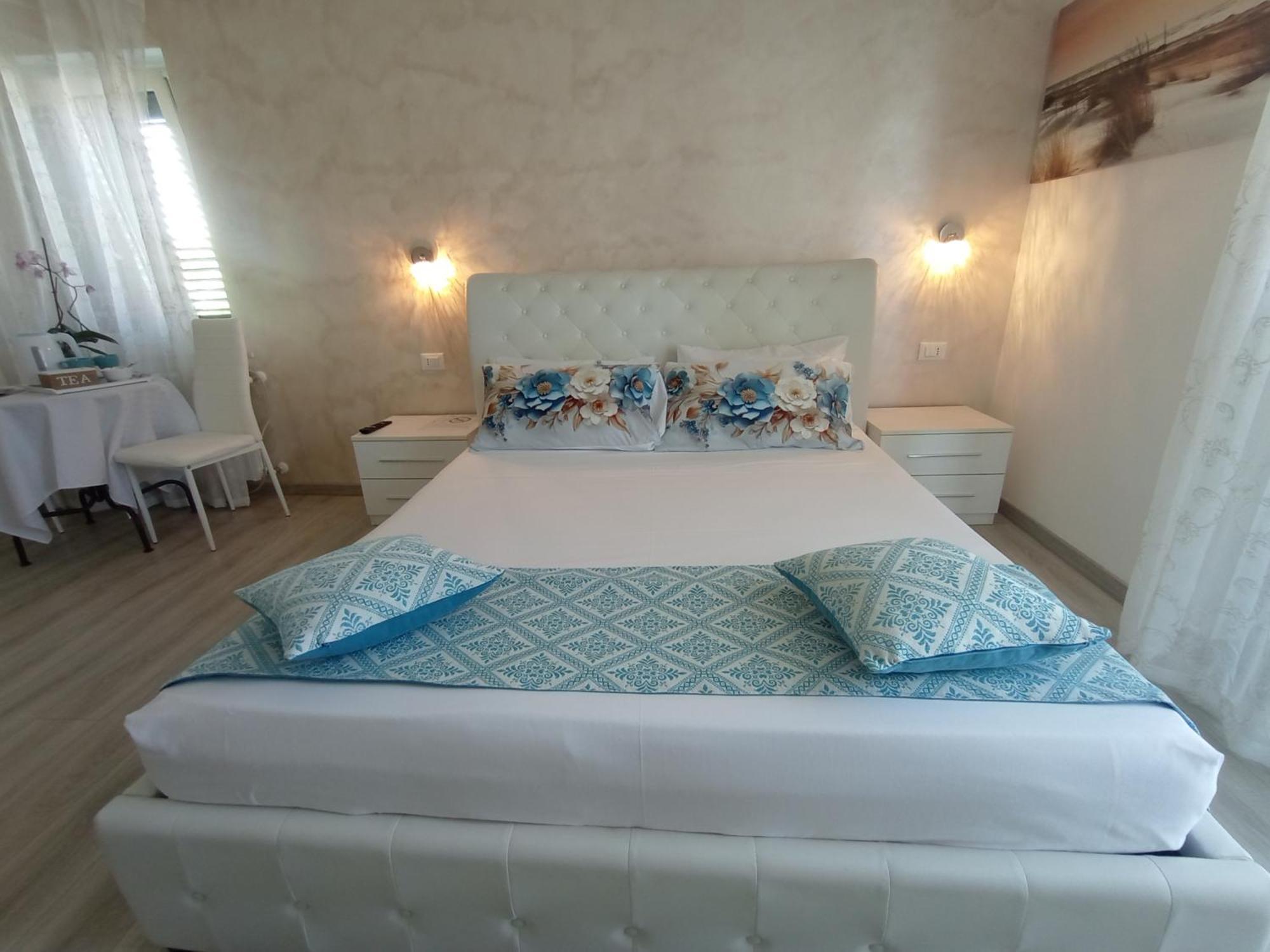 Viola Di Mare Rooms And Parking Термоли Экстерьер фото