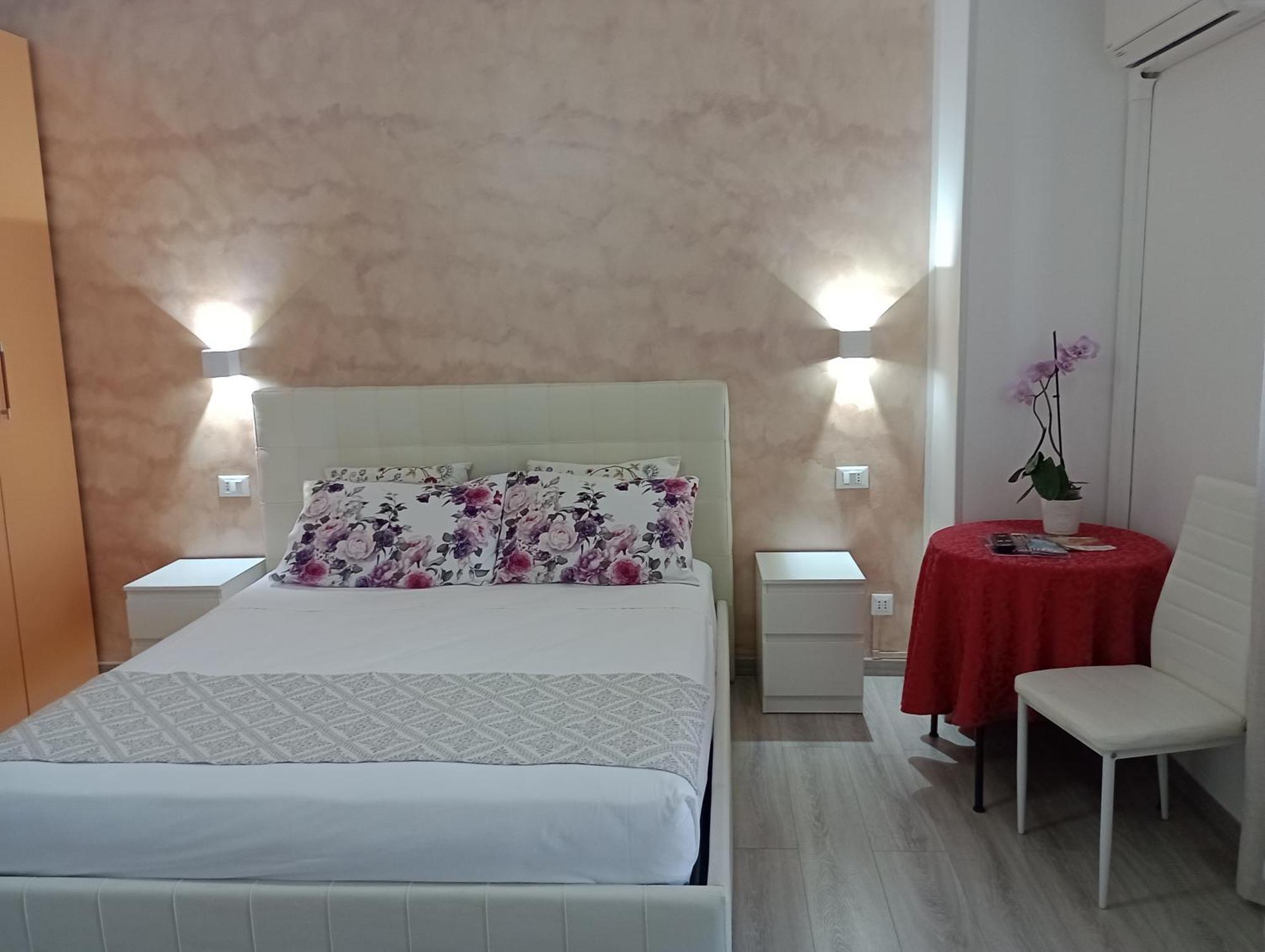 Viola Di Mare Rooms And Parking Термоли Экстерьер фото